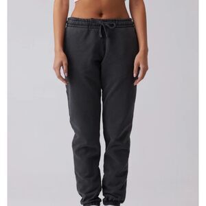 Talentless Women's Heavyweight Sweatpants in dark‎ olive | Size XS